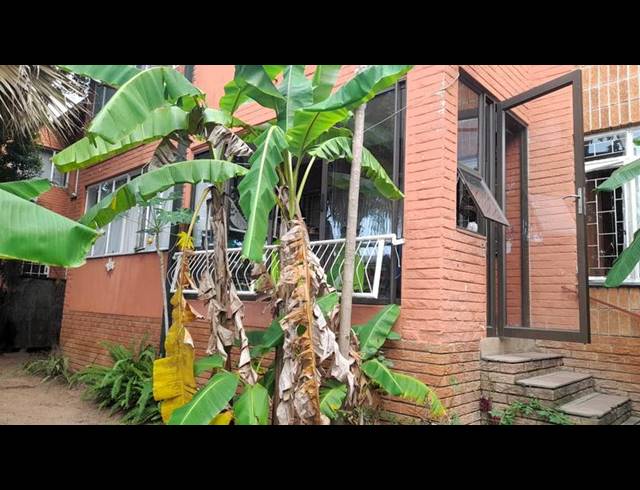 2 BEDROOM APARTMENT FOR SALE IN WHITE RIVER CENTRAL